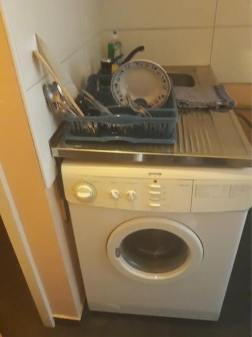 Apartament Simple 10 Minutes To Downtown *